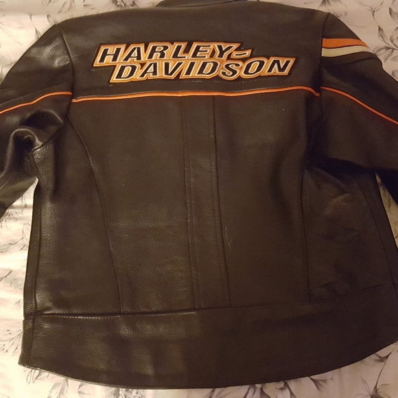 Harley Davidson (Biker Jacket) - Picture 4 of 5